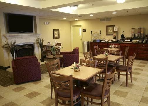Mainstay Hotel 4*